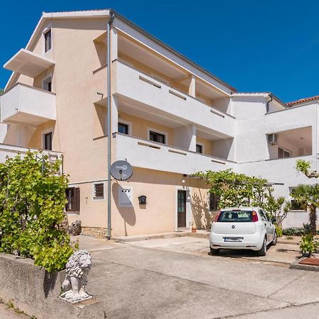 Gorgeous Apartment In Krk With Wifi Krk Town Exteriör bild