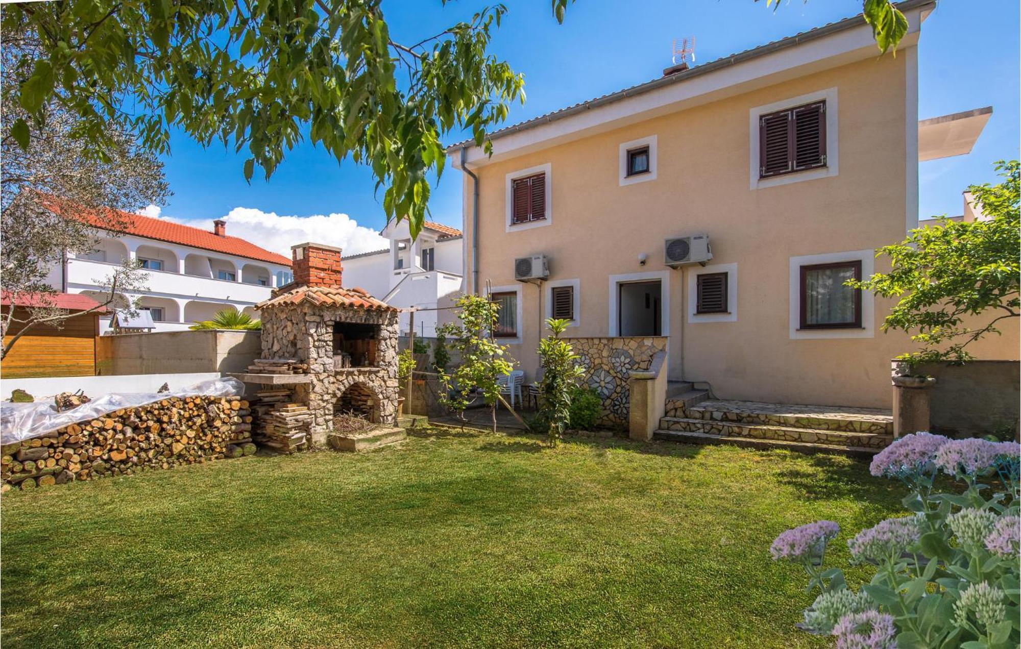 Gorgeous Apartment In Krk With Wifi Krk Town Exteriör bild
