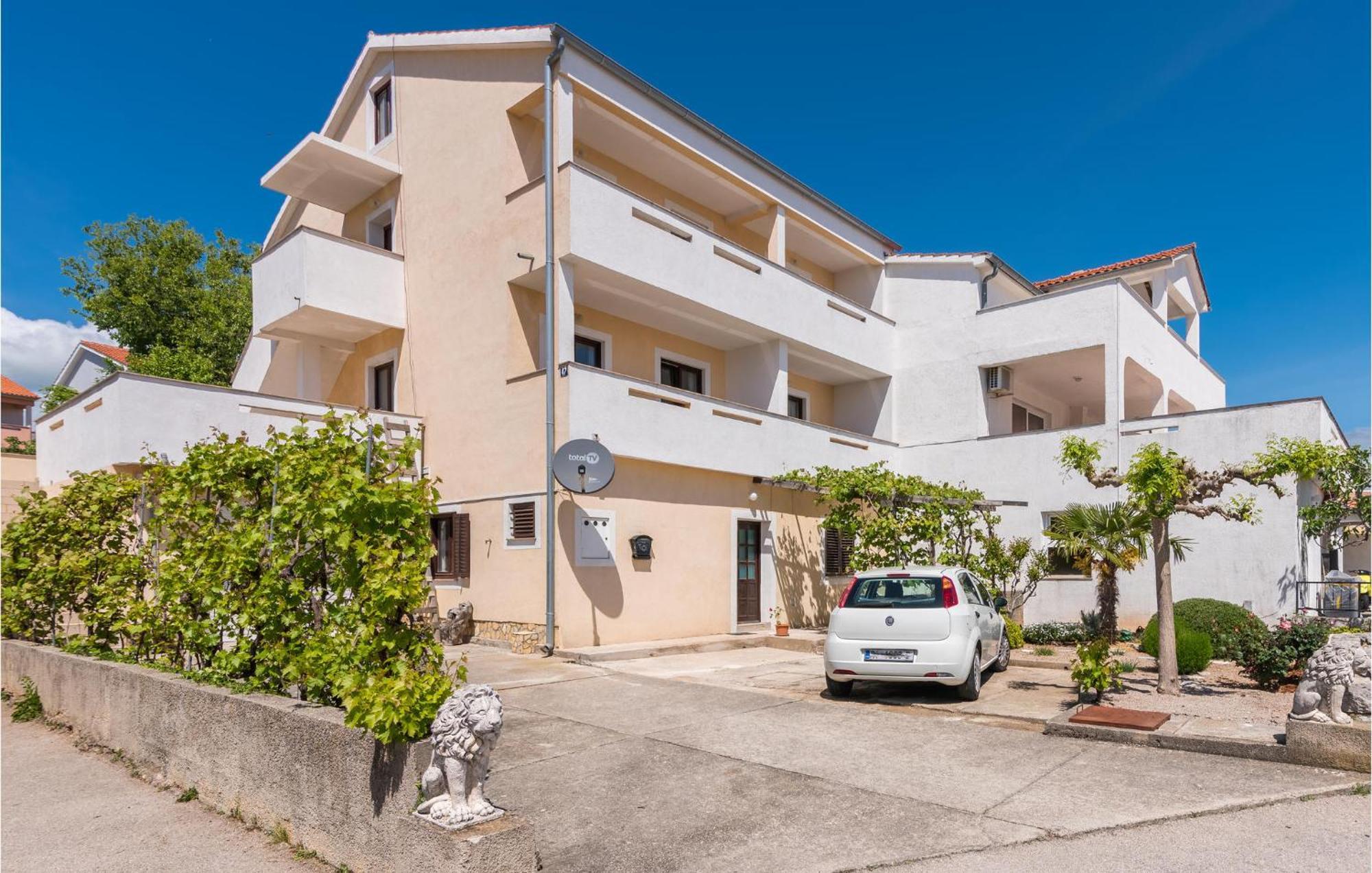 Gorgeous Apartment In Krk With Wifi Krk Town Exteriör bild